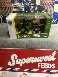 1/64 John Deere 9RX 640 Prestige Collection Tractor - Picture 1 of 2