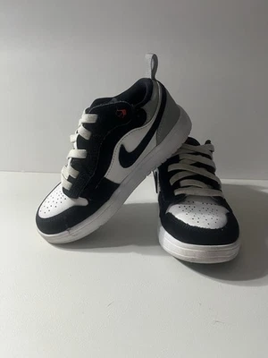 Nike air jordan 1 низкий детей США 13C черный/белый / серый - Изображение 1 из 4