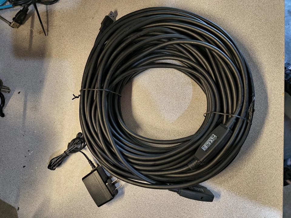 USB 3.0 Active Extension Cable 100ft A-Male to A-Female - Image 1 of 4