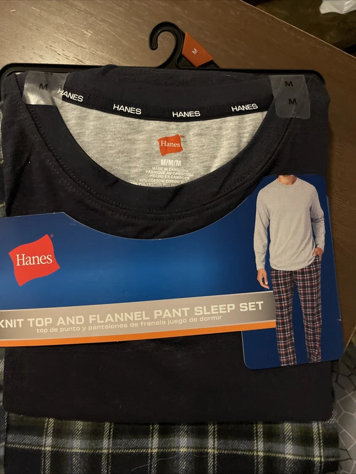Hanes Men's Blue Plaid Knit Top And Flannel PJ Set Size XL - New.