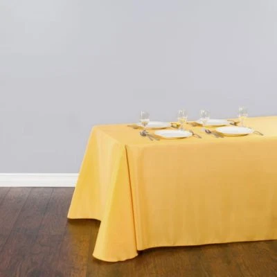 1/10 Pcs 90 x 132 in. Polyester Rectangular Tablecloth for 6 ft Table, Wedding - Image 1 of 4