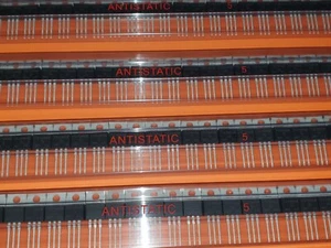 50x 7908 TS79M08CZ -8V / 0,5A Spannungsregler negativ TO-220 - Picture 1 of 3