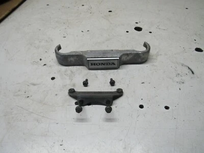 1983 82 83 Honda Magna V45 VF750C VF 750 750C acabamento de choque dianteiro - Imagem 1 de 4