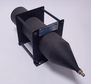 BENDIX 635BNF 50Ω 200w R.F. LOAD RESISTOR / DUMMY LOAD FREQ. 0-3000 MHz - Picture 1 of 9