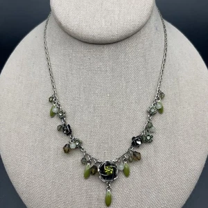 Dainty Floral Necklace Green Flower Enamel Bib Pendant Silver Tone - Picture 1 of 9