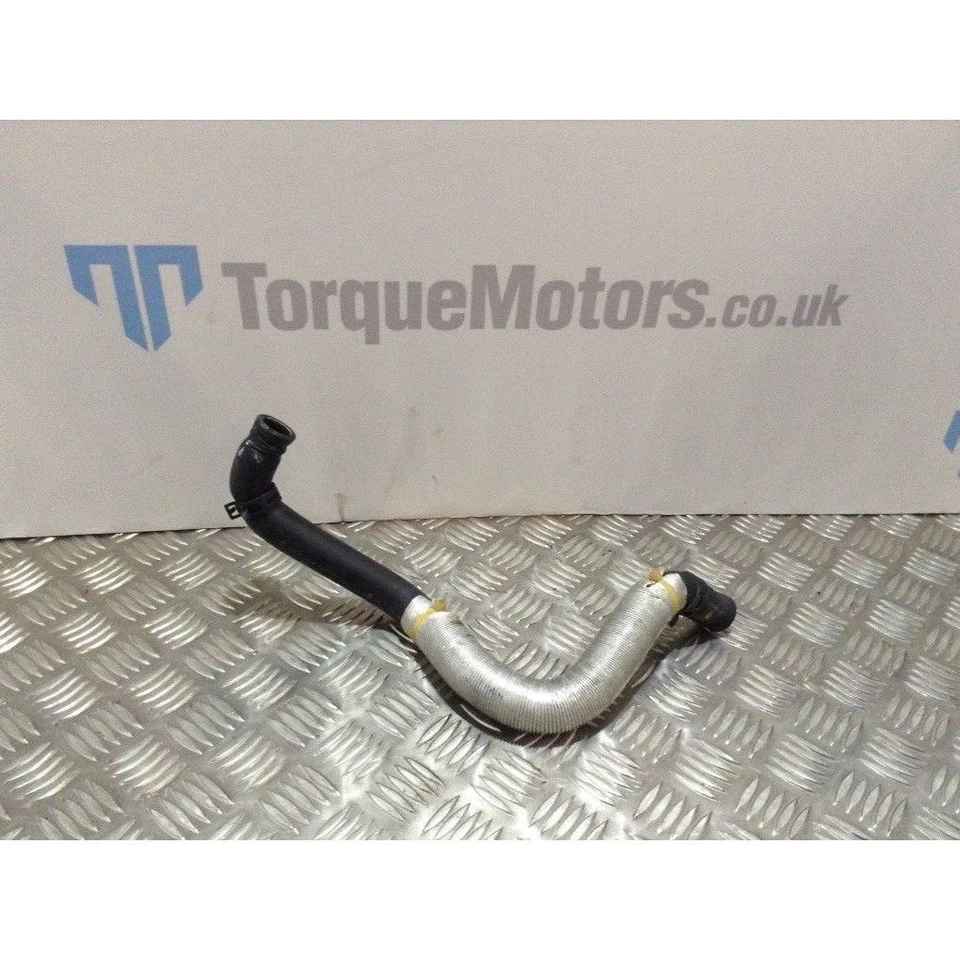 Tubo aquecedor Nissan Gt-R R35 Skyline 2009 envolto em folha - Imagem 1 de 1