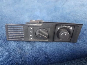 Land Rover Discovery 2 TD5 Headlight/Mirror Adjustment Control Switch YUK100260 - Picture 1 of 5