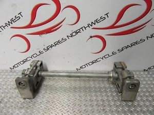 APRILIA TUONO 125 REAR WHEEL SPINDLE AXLE & SPACERS BK480 2017 4T E4 - Bild 1 von 5