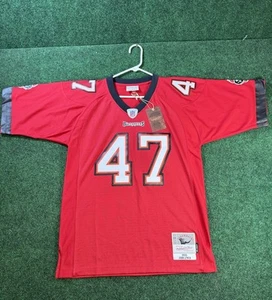 Camiseta deportiva para hombre Mitchell & Ness John Lynch Tampa Bay Buccaneers Legacy réplica talla M - Imagen 1 de 8