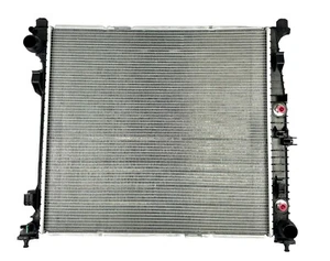 Genuine Mercedes-Benz ML/GL/GLE/GLS Radiator A0995001303 OEM New - Picture 1 of 9