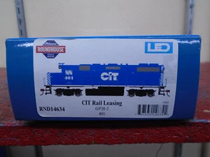 Athearn Roundhouse CIT Rail Leasing GP38-2 CEFX #401 RND14634 HO - Picture 1 of 5