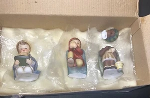 Belén Berta Hummel 3 Reyes Magos Baltasar, Gasper y 1 Melchor Roto - Imagen 1 de 7