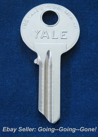 RARE ORIGINAL YALE & TOWNE Y1 4 PIN NICKEL SILVER UNCUT KEY BLANK YALE 9 1/2 NOS Cover
