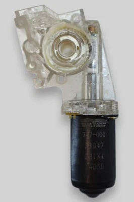 Двигатель выпуска крышки багажника Dorman 747-000 с пластиковым корпусом - Изображение 1 из 2