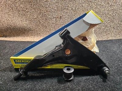 Conjunto de brazo de control y rótula Moog RK620311 para Mitsubishi Galant 1999 Foto 1 de 4