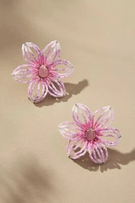 Pendientes Anthropologie pequeños con cuentas florales rosa PVP $38 NUEVOS CON ETIQUETAS Foto 1 de 3