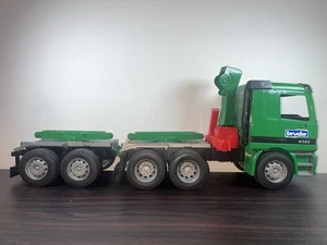 bruder Mercedes Benz Actros Pole Loading Truck Collectable Toy - Picture 1 of 21