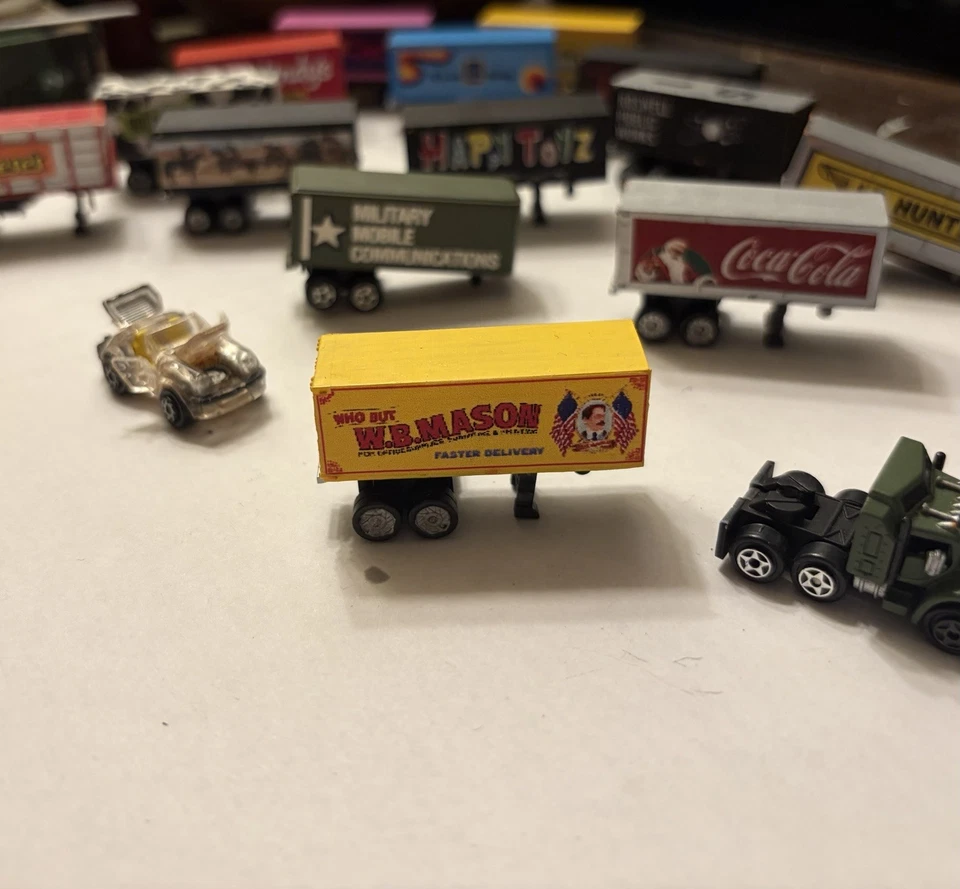MicroMachines a escala personalizada W.B. Remolque Mason (OTROS VEHÍCULOS NO INCLUIDOS) Foto 1 de 3