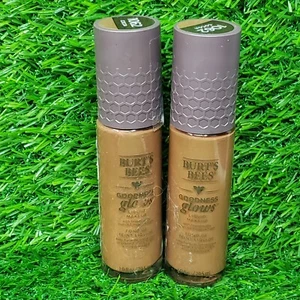 2x BURT'S BEES Goodness Glows Liquid Makeup Foundation 1062 Cocoa 1 oz. - Picture 1 of 5