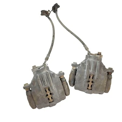 Juego de pinzas de freno traseras izquierda y derecha Chevrolet Corvette C5 1997-2004 OEM Foto 1 de 4