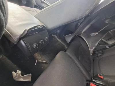 Used A/C Selector Switch fits: 2011 Chevrolet Traverse roof mounted Grade A - Image 1 of 4