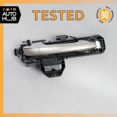 Manija de puerta exterior lado derecho Mercedes W218 CLS550 CLS63 12-18 sin llave Go OEM Foto 1 de 4