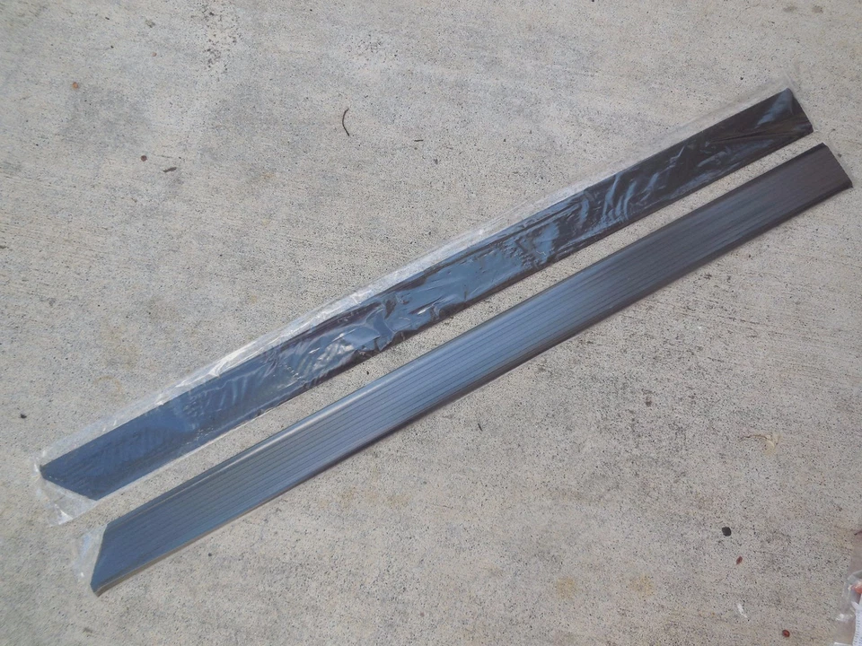 Porsche 911 / 912 / 930 Rubber Strip Pads For Door Sill (Left & Right)  NEW - Image 1 of 1