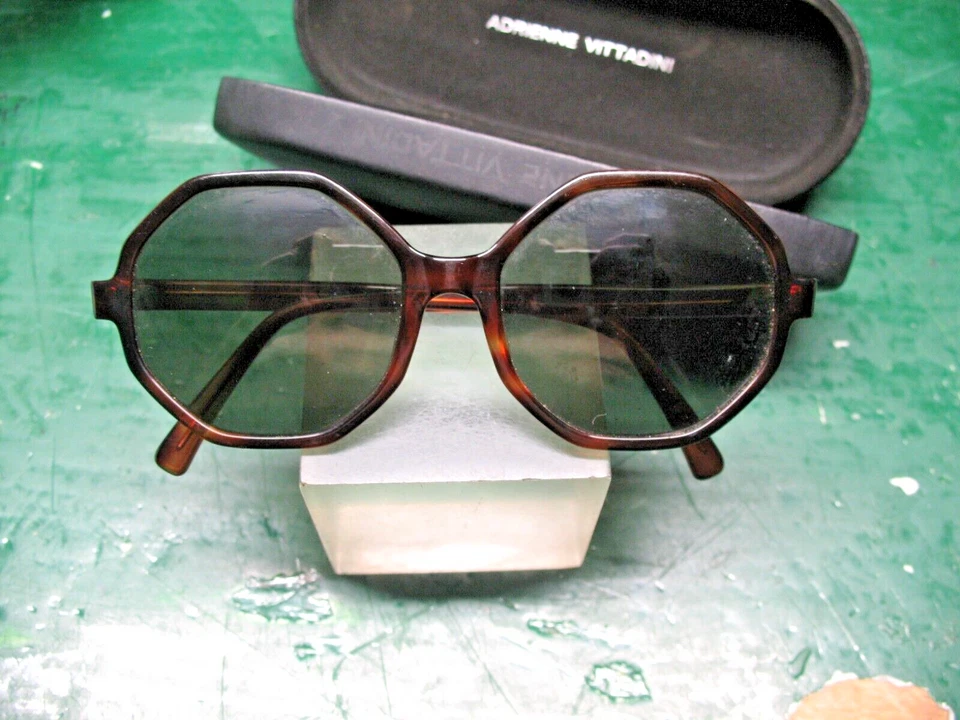 GAFAS DE SOL BAUSCH & LOMB BRITT MARRÓN CAPARAZÓN DE TORTUGA MARCOS OCTOGONALES DE COLECCIÓN. CANADÁ Foto 1 de 4