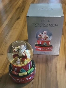 New 2001 Hallmark Coca Cola Musical Santa & Moving Train Snow Globe Great Gift - Picture 1 of 13