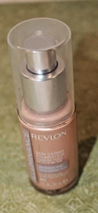Revlon Illuminance Skin-Caring Foundation 5% Hyaluron + Squalane - Shade 201 - Bild 1 von 5