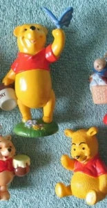 2 Winnie Pooh Figuren Hallmark und Disney Store - Bild 1 von 6