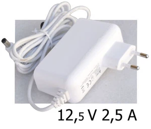 Power Supply UP0301Q-12PE 12V To 2,5A 5,5 X 2,5 MM For Monitor Switch Router - Picture 1 of 3