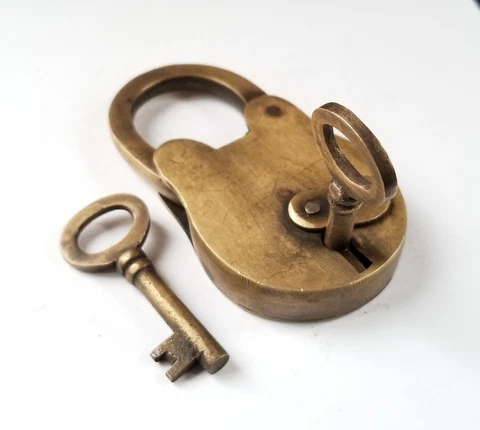 Vtg. Antique Style Love Valentine BRASS PADLOCK Skeleton KEYS LOCK works  #L2 Cover