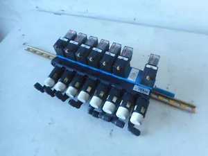 Bosch Rexroth Aventics Manifold with 7 Valves 24VDC Coils -- Series 579 - Picture 1 of 6