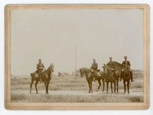 FOTO Fotografie, 4 Soldaten zu Pferd KAVALLERIE Reittier - Bild 1 von 2