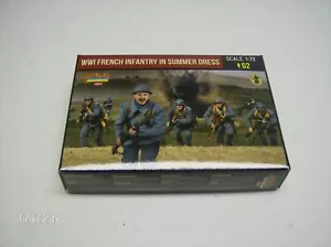 Strelets-M #M134 WWI French Infantry "Summer Dress" 1/72 Scale 52 Fig Light Blue - Picture 1 of 2