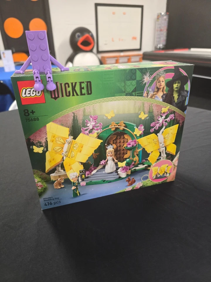 LEGO Wicked: Glinda's Wedding Day (75688) - Image 1 of 1