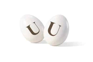 Confetti Maxtris Lettera U Colore Bianco 200 g Cioccolato Mandorla - Foto 1 di 1