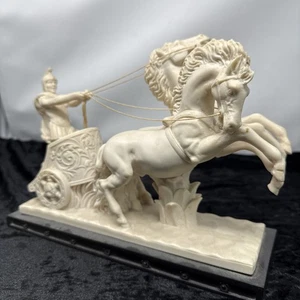 C612 Skulptur römischer Streitwagen Pferde Antikstil Elfenbeinoptik Figur "AB" - Picture 1 of 11