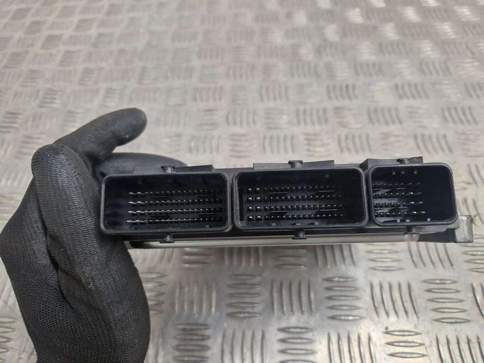 Centralina motore RENAULT GRAND SCÉNIC III JZ0/1 ECU 237101074R 1.60 31060435 - Immagine 1 di 1