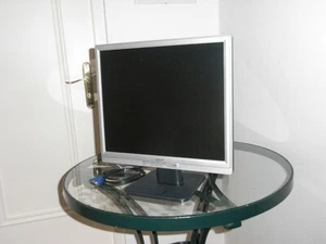 Gigabyte komplette PC Station mit Programme, Kabel und PC (betriebsbereit) - Bild 1 von 5