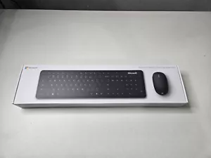 Microsoft QHG-00001 Wireless Bluetooth Desktop Keyboard w/ Mouse Factory Sealed - Picture 1 of 4