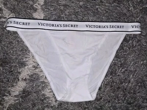 Nuevo Vs Logo Tanga descarado Panty Talla Grande Blanco Logo - Imagen 1 de 2