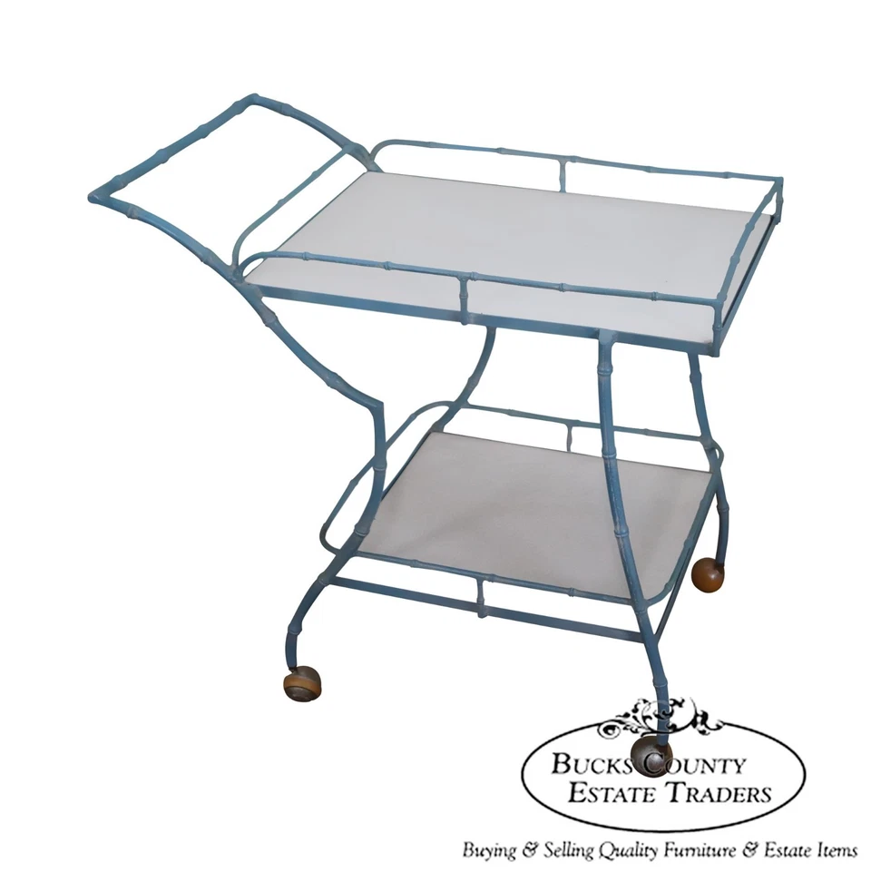 Carro de servir moderno de aluminio fundido pintado de bambú sintético de mediados de siglo Foto 1 de 4