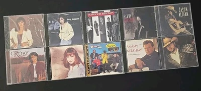 Country JASON ALDEAN,SAM KERSHAW,SAWYER BROWN,SUZY BOGGUSS,RUBY LOVETT 10 CD LOT Foto 1 de 4