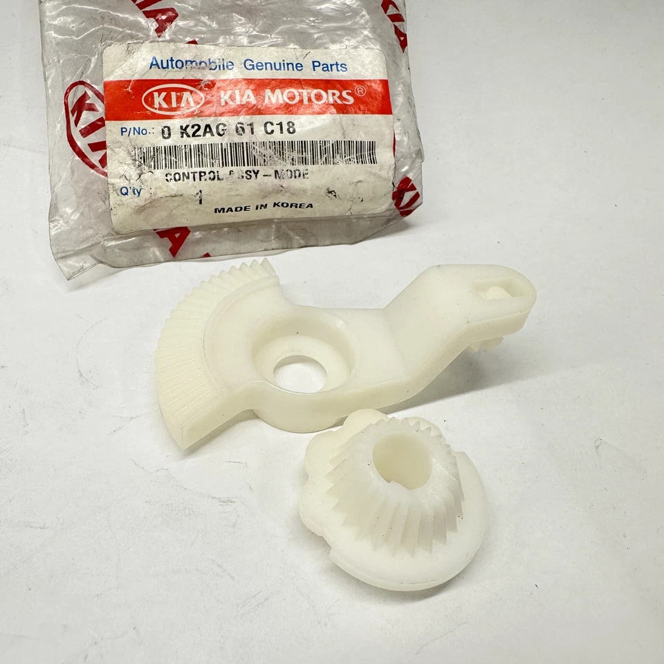 Kia Shuma II Mentor II Heater Control Switch Mode 1x Cog Genuine 0K2AG61C18 - Image 1 of 1