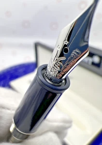 Montblanc Meisterstück Le Petit Prince Classique Fountain Pen 118056 Medium NIB - Picture 1 of 23