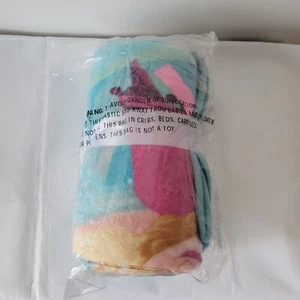 Disney's Frozen (Elsa, Anna & Olaf) travel Throw Blanket 40" x 50" - US Seller - Picture 1 of 6
