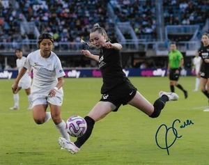 Signed Gabrielle Carle Team Canada Womens Soccer Autographed 8x10 Photo #8 - Picture 1 of 2