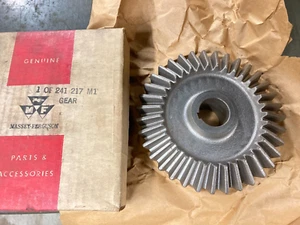 Massey Ferguson OEM gear Part # 241217M1 - Picture 1 of 3